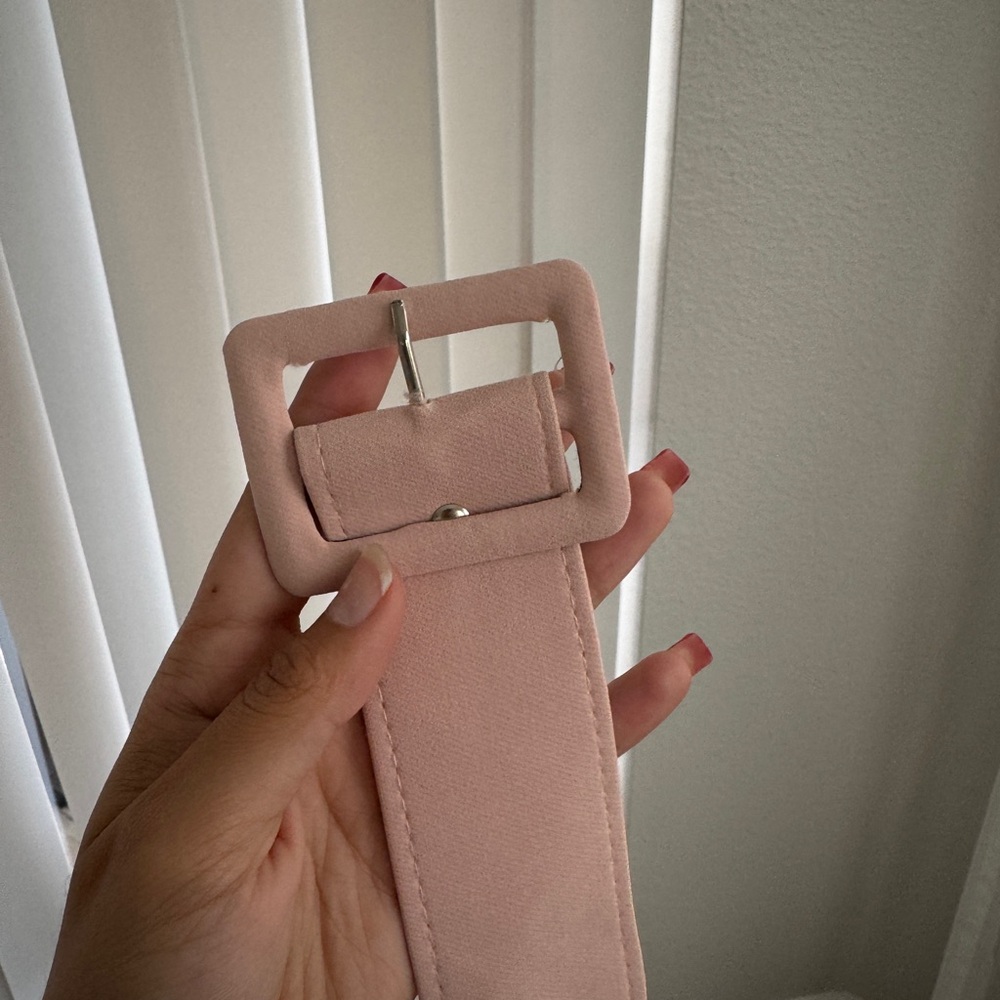 Elegant Pink Suede Belt